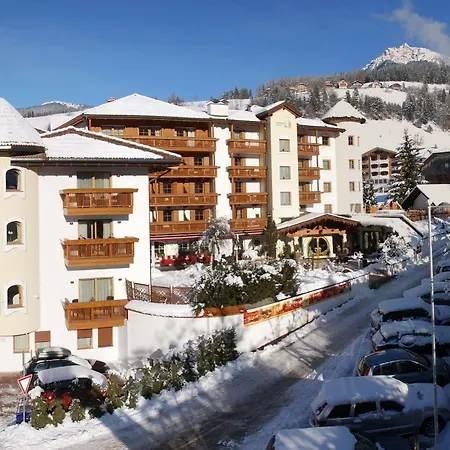Almhof Call Hotel 4*