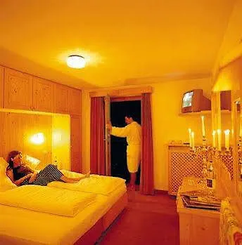 Hotel Almhof Call 4*